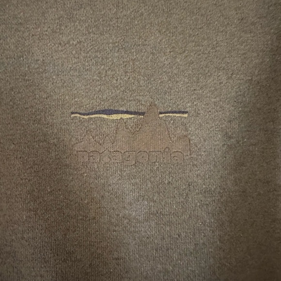 Mens Patagonia crewneck - Picture 2 of 3